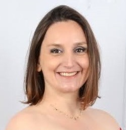 Profª. Mayra Zanetti
