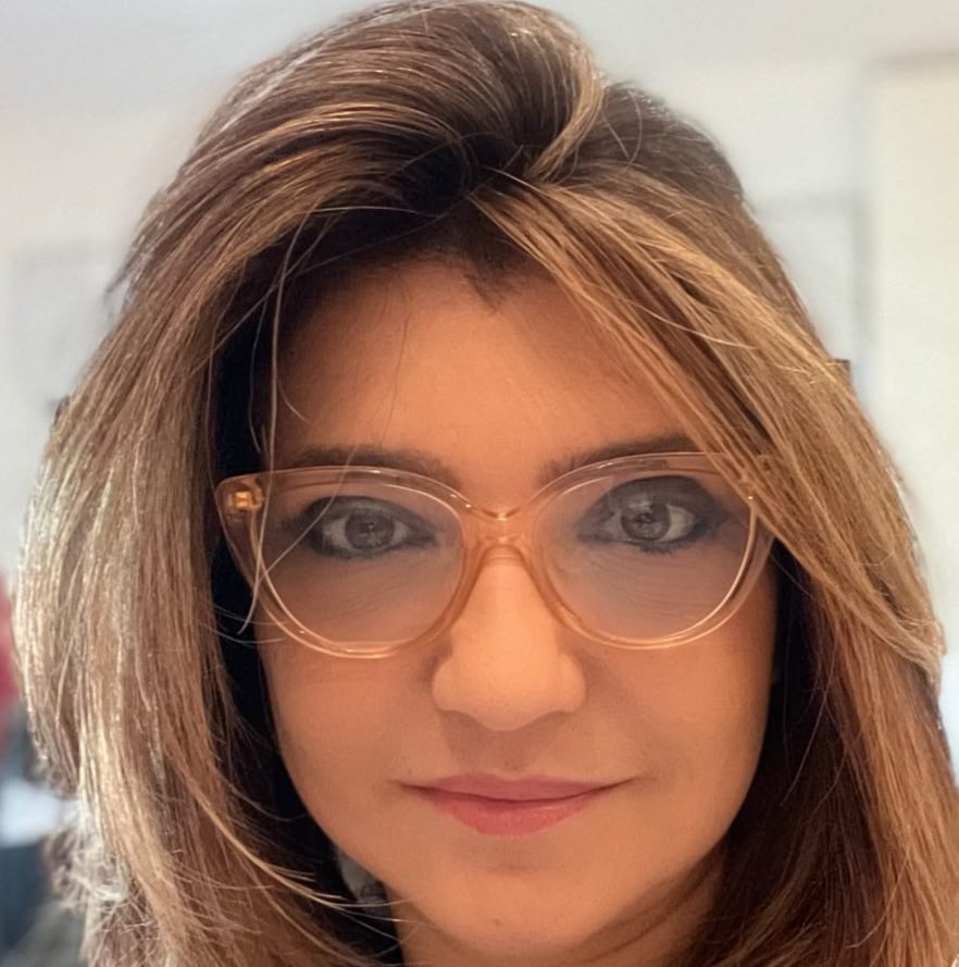 Me. Mônica Timm de Carvalho