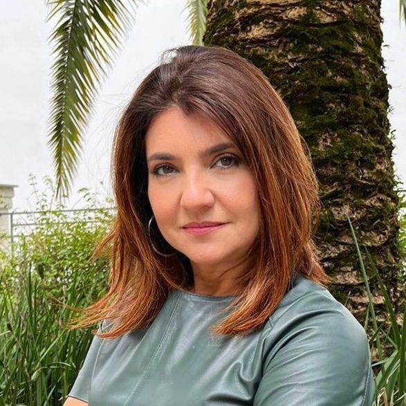 Me. Mônica Timm de Carvalho